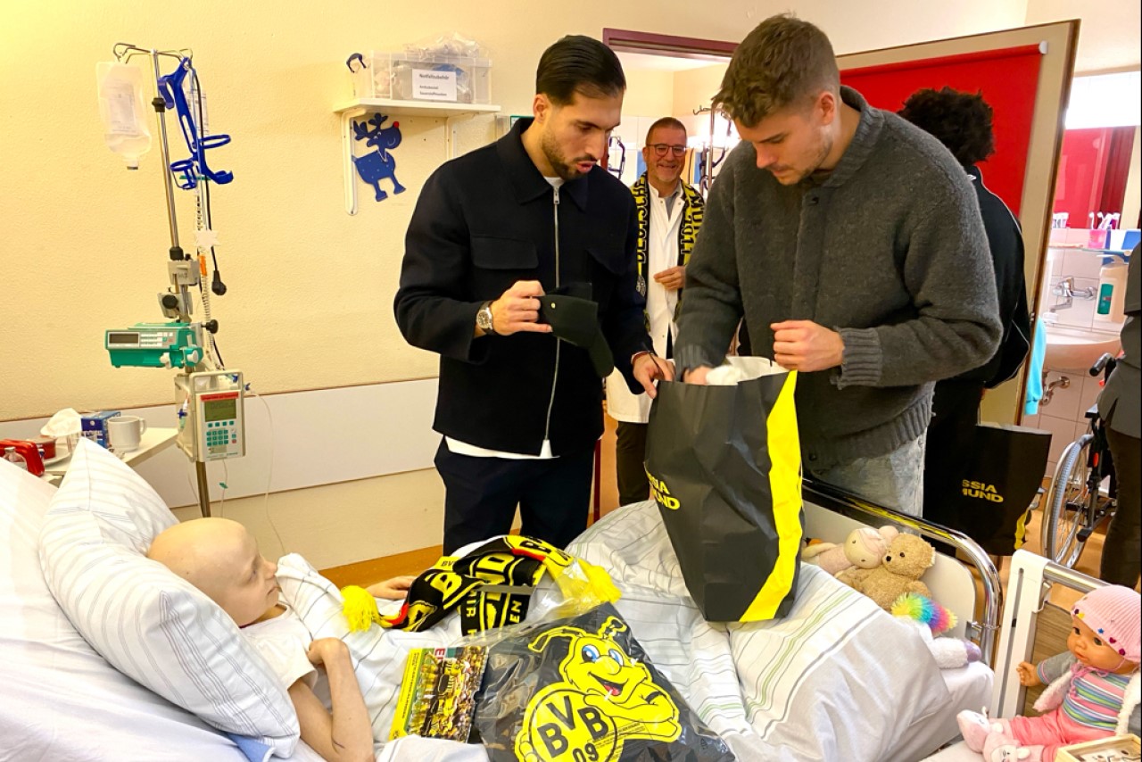 Die BVB-Profis besuchen die Kinderklinik.