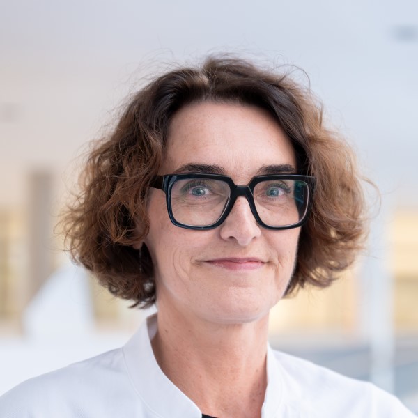 PD Dr. med. Andrea Paris